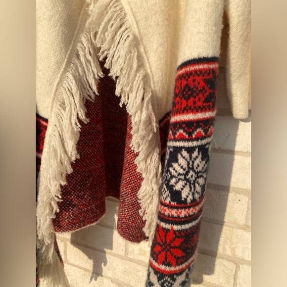 GILI Blanket Cardigan Sweater - Picture 3 of 10